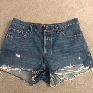 Levi’s 501 cutoff shorts